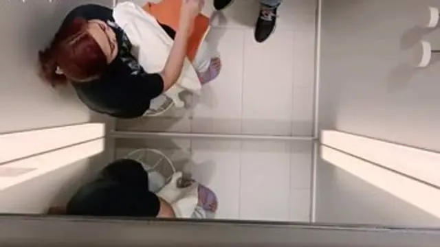 Nyepong Pacar Di Fitting Room