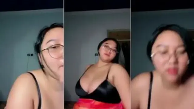 Rosella Host Simontok